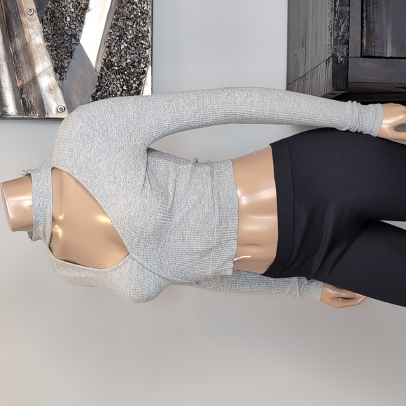 NA-KD Ribbed Choker Crop Top Womens Size Small Grey Long Sleeve Wrap Keyhole - Picture 3 of 10